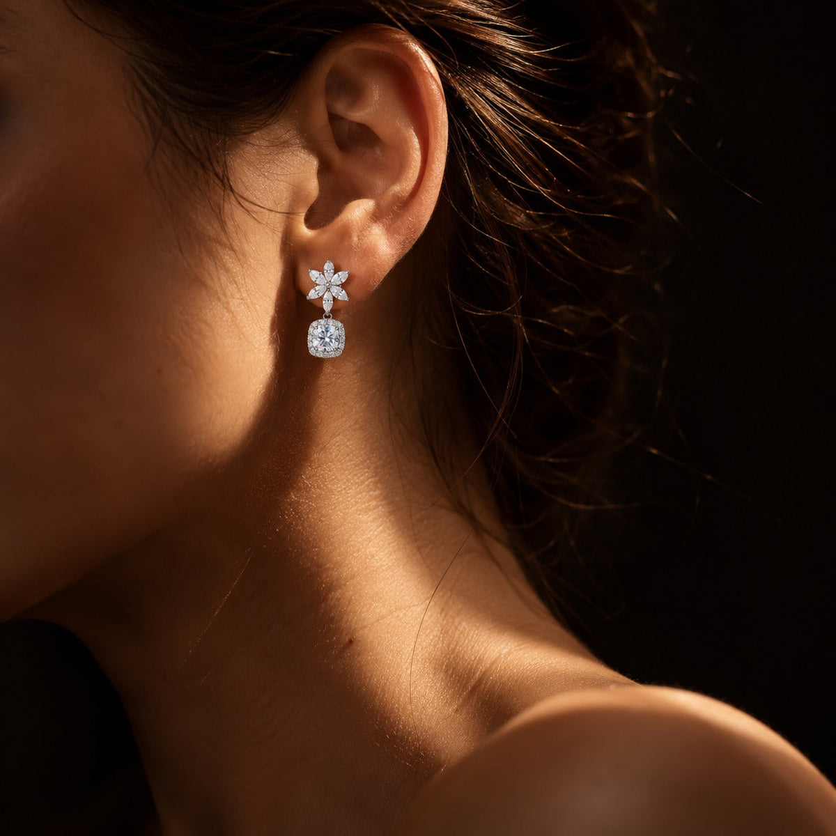 Modern Statement Earrings: Bold Jewelry for Minimal  Fashion Lovers