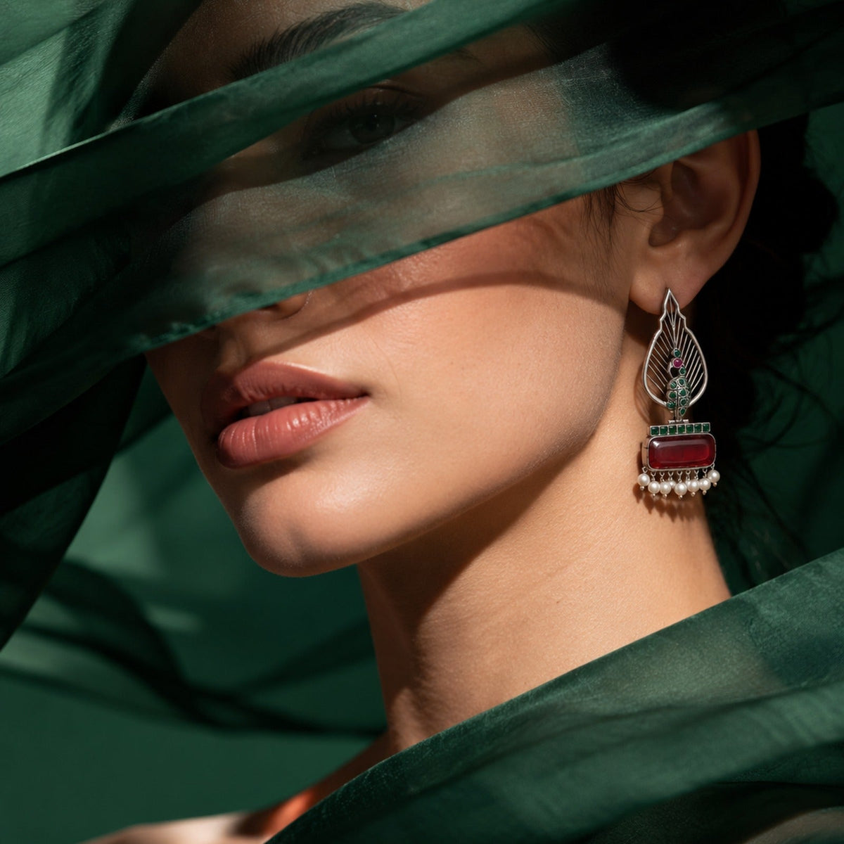 How to Create an Indo-Western Look With Oxidized  Jewellery