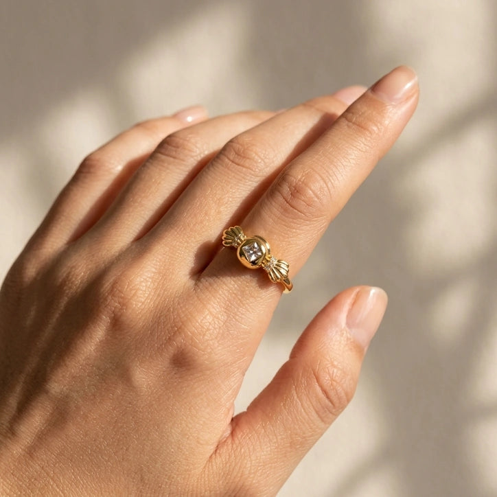 Candy Wrap Crystal Ring