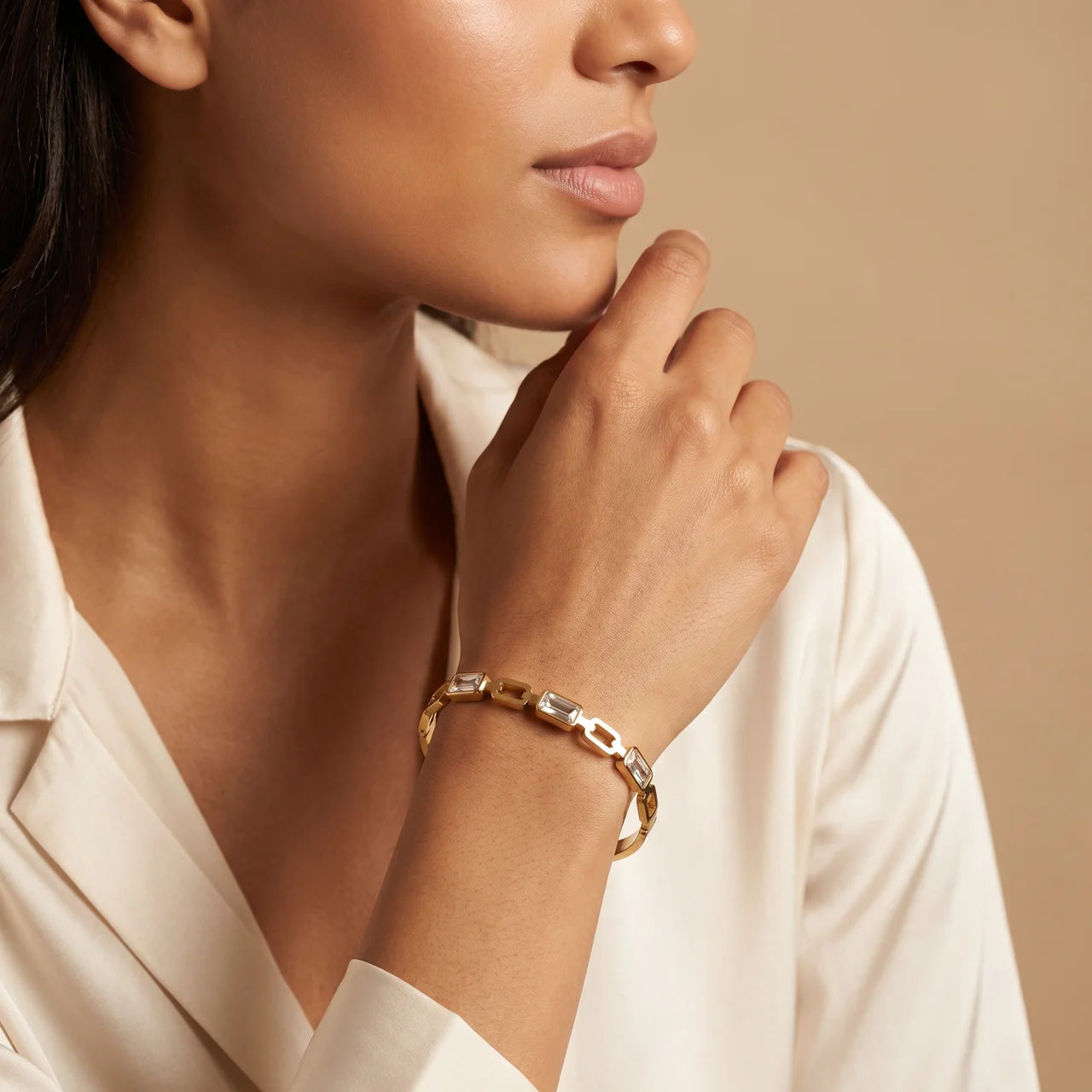 Elara Geometric Glow Bracelet