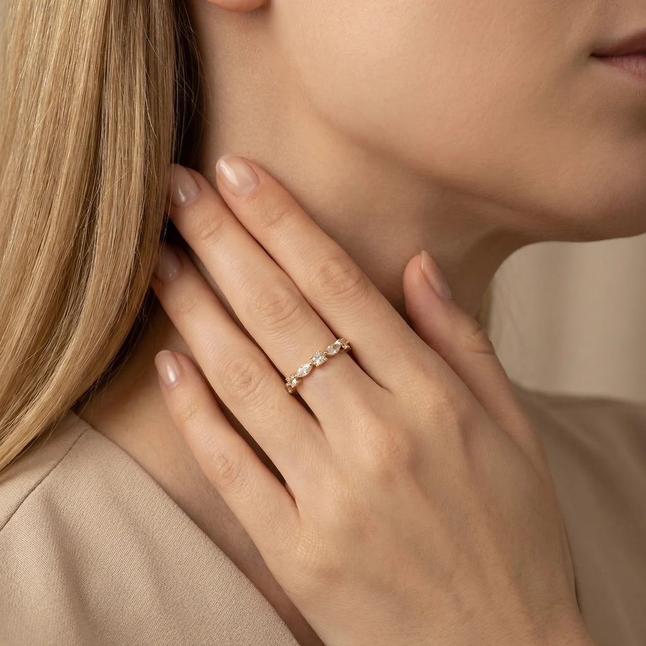 Twisted Crystal Ring – Gold Band with Crystals